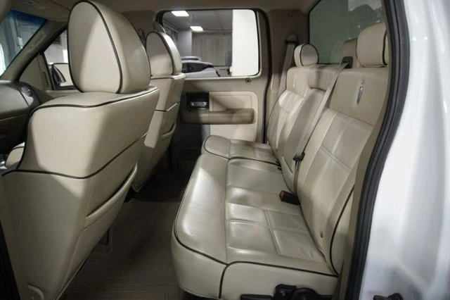 2007 Lincoln Mark LT - Image 12 of 20