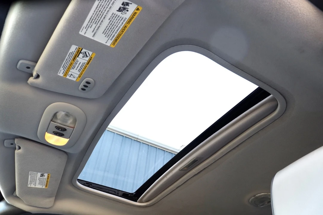 2007 Lincoln Mark LT - Image 18 of 21