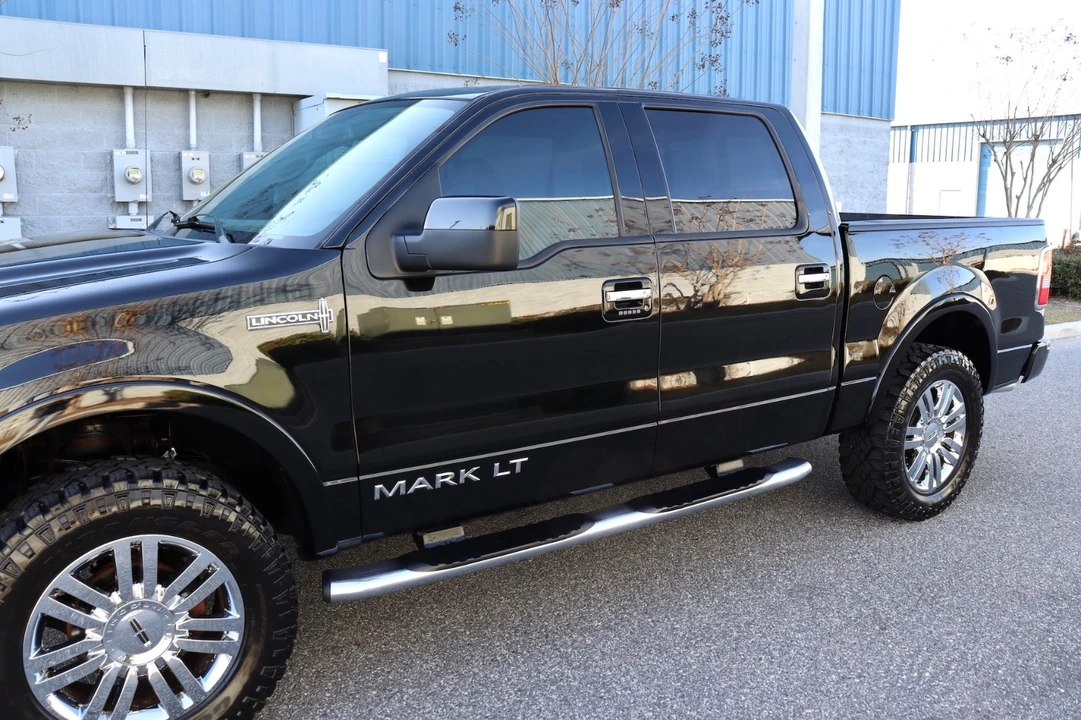 2007 Lincoln Mark LT - Image 14 of 21