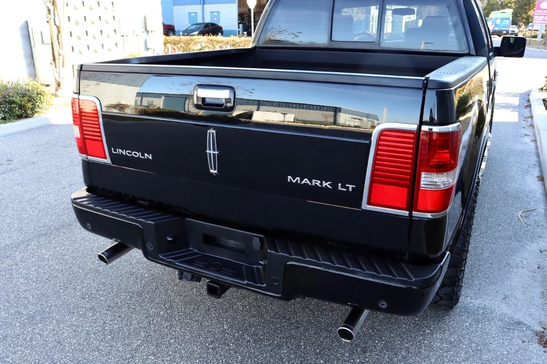 2007 Lincoln Mark LT - Image 12 of 21