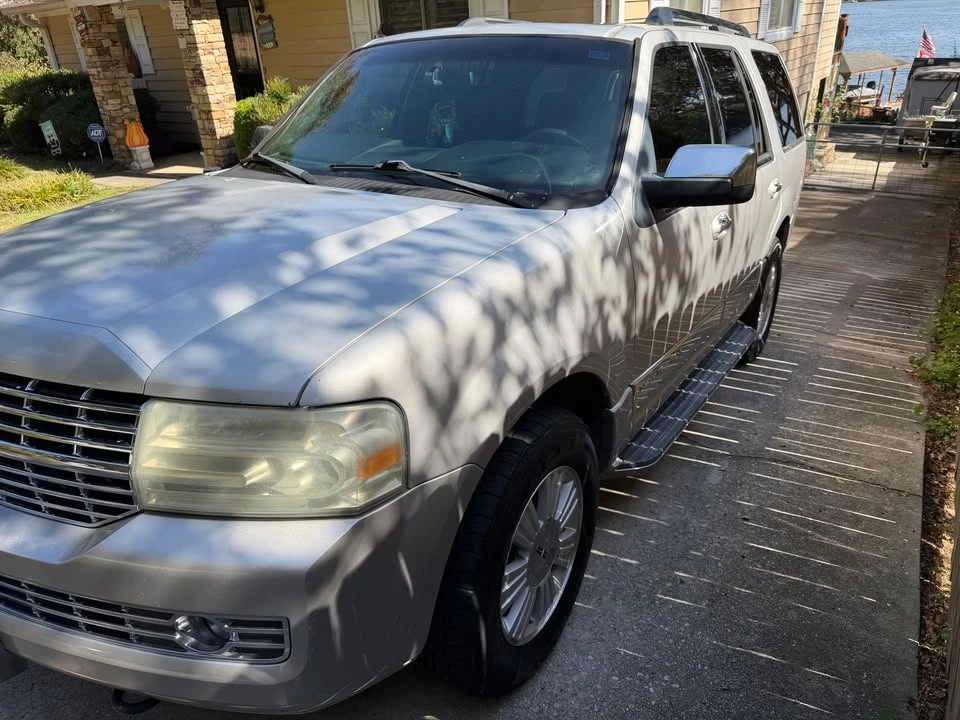 2007 Lincoln Navigator 3rd Gen - Image 4 of 8