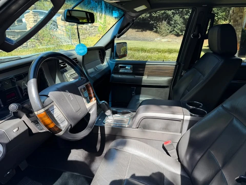2007 Lincoln Navigator 3rd Gen - Image 8 of 8