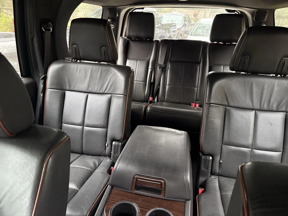 2007 Lincoln Navigator 3rd Gen - Image 12 of 16