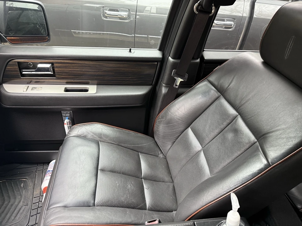 2007 Lincoln Navigator 3rd Gen - Image 11 of 16