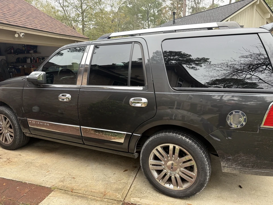 2007 Lincoln Navigator 3rd Gen - Image 5 of 16