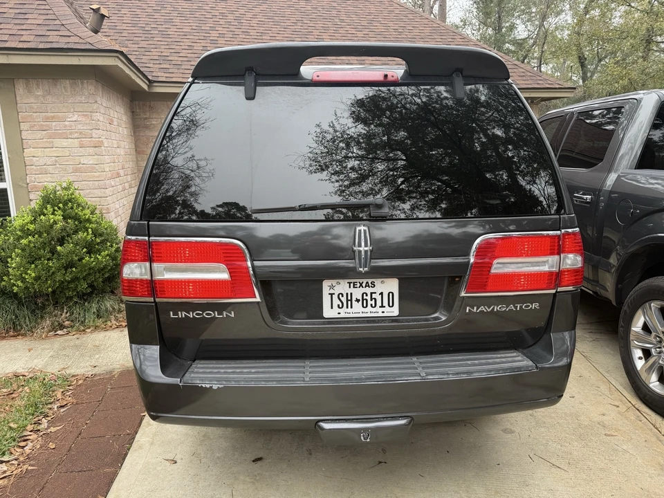 2007 Lincoln Navigator 3rd Gen - Image 6 of 16