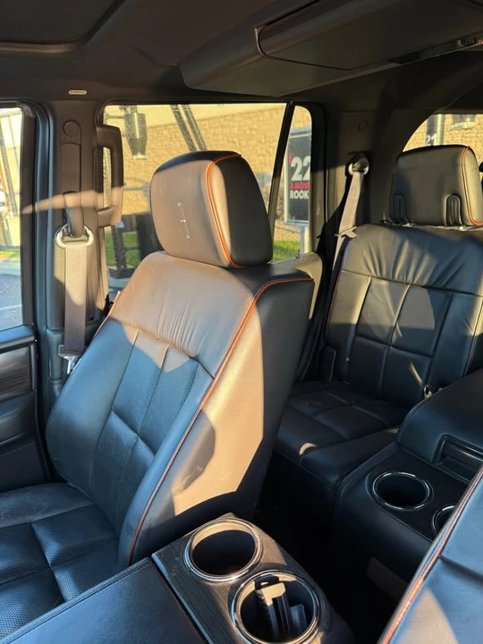 2007 Lincoln Navigator 3rd Gen - Image 13 of 20