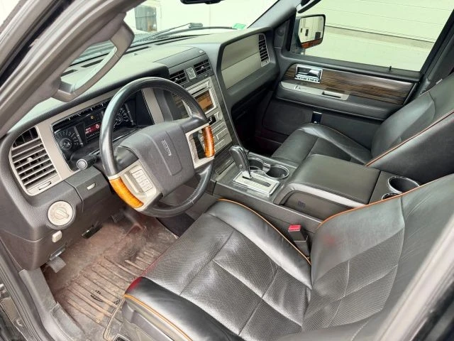 2007 Lincoln Navigator 3rd Gen - Image 8 of 21