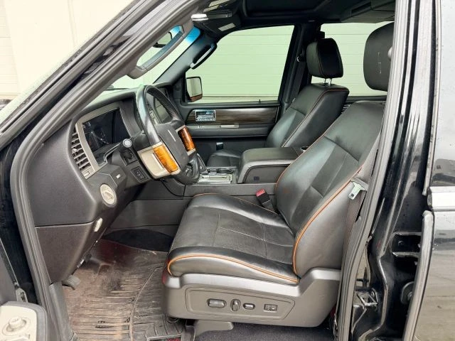 2007 Lincoln Navigator 3rd Gen - Image 9 of 21