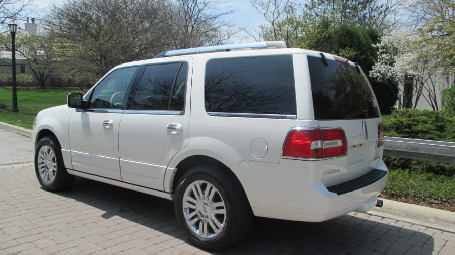 2007 Lincoln Navigator 3rd Gen - Image 3 of 18