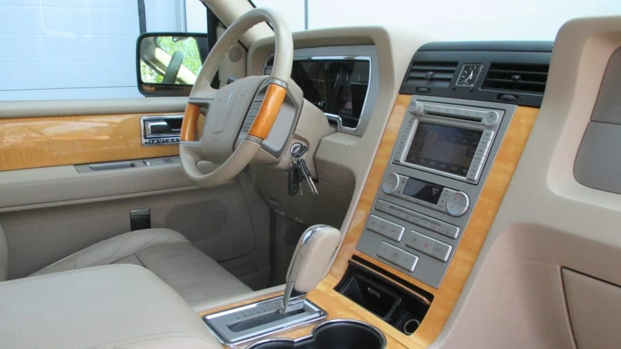 2007 Lincoln Navigator 3rd Gen - Image 7 of 18