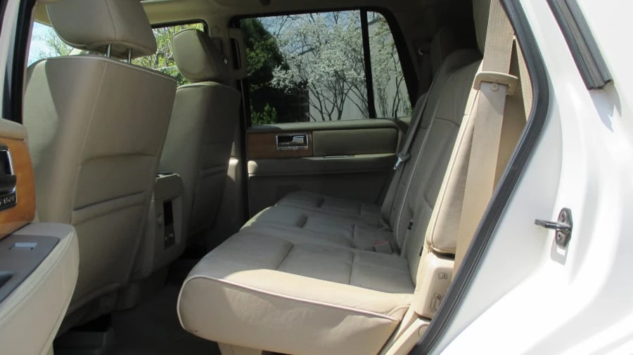 2007 Lincoln Navigator 3rd Gen - Image 10 of 18