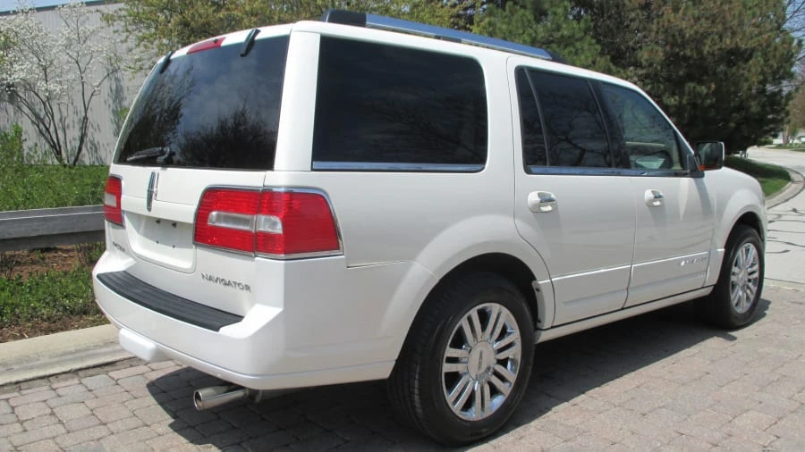 2007 Lincoln Navigator 3rd Gen - Image 16 of 18