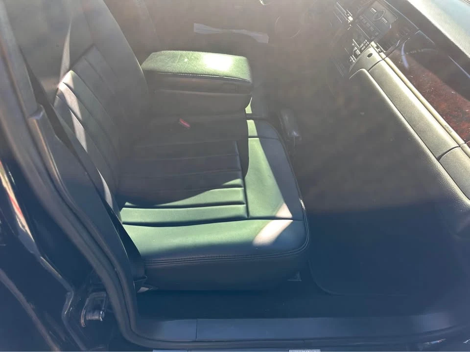 2007 Lincoln Town Car - Image 7 of 8