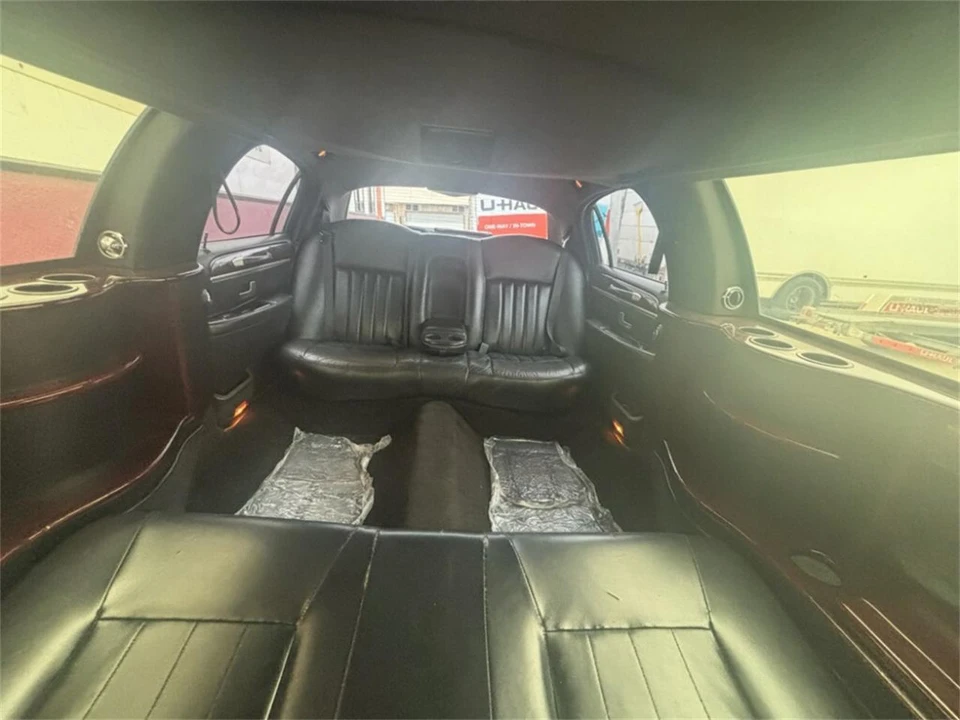 2007 Lincoln Town Car - Image 5 of 5