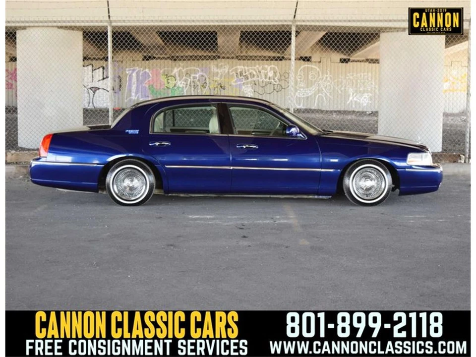 2007 Lincoln Town Car - Image 9 of 31