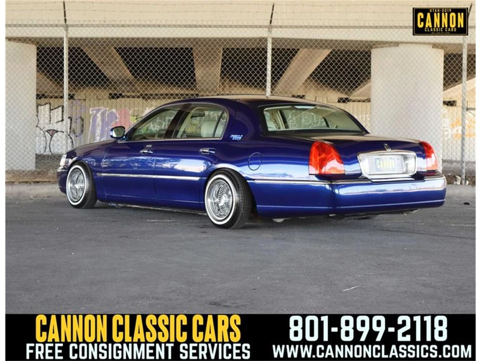 2007 Lincoln Town Car - Image 16 of 31