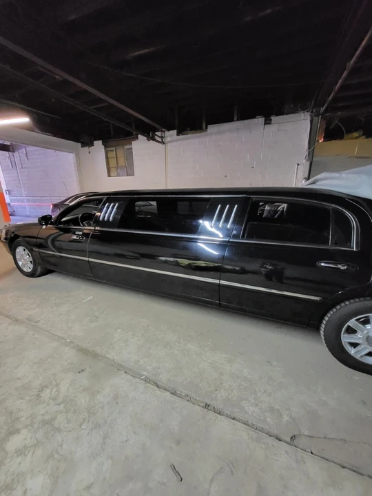 2007 Lincoln Town Car - Image 12 of 15