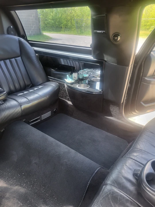 2007 Lincoln Town Car - Image 4 of 15