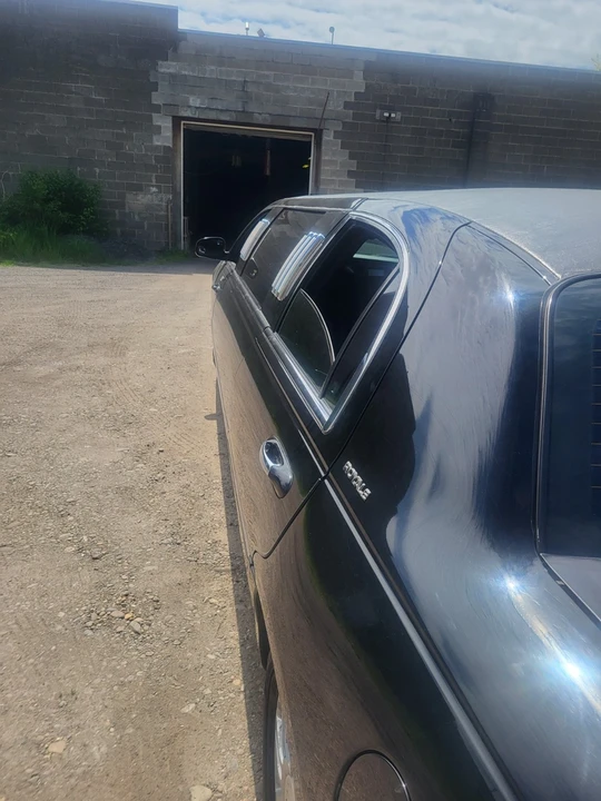2007 Lincoln Town Car - Image 14 of 15