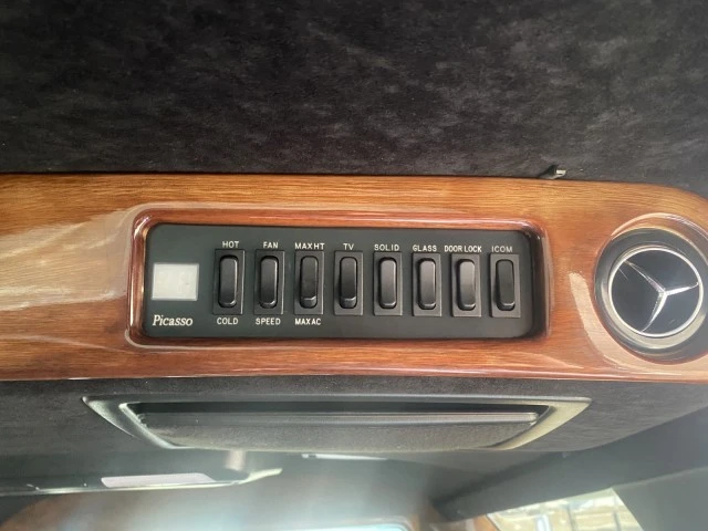2007 Lincoln Town Car - Image 18 of 21