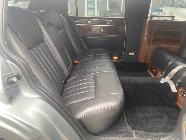 2007 Lincoln Town Car - Image 14 of 21