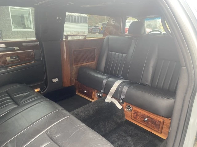2007 Lincoln Town Car - Image 14 of 21