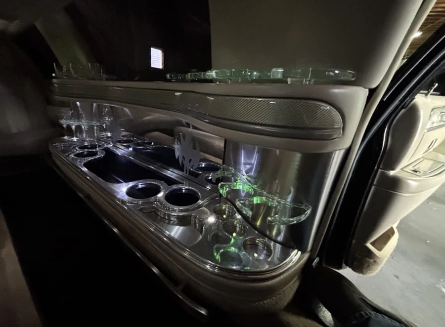 2007 Lincoln Town Car - Image 23 of 31