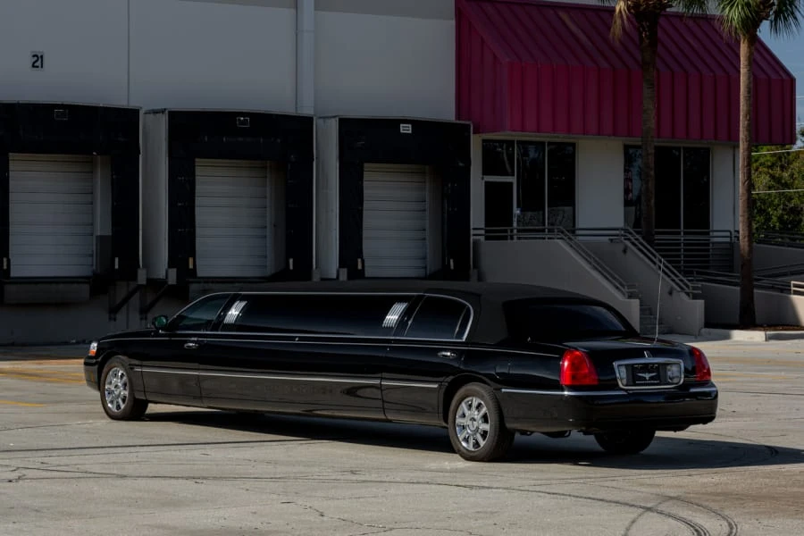 2007 Lincoln Town Car - Image 10 of 31