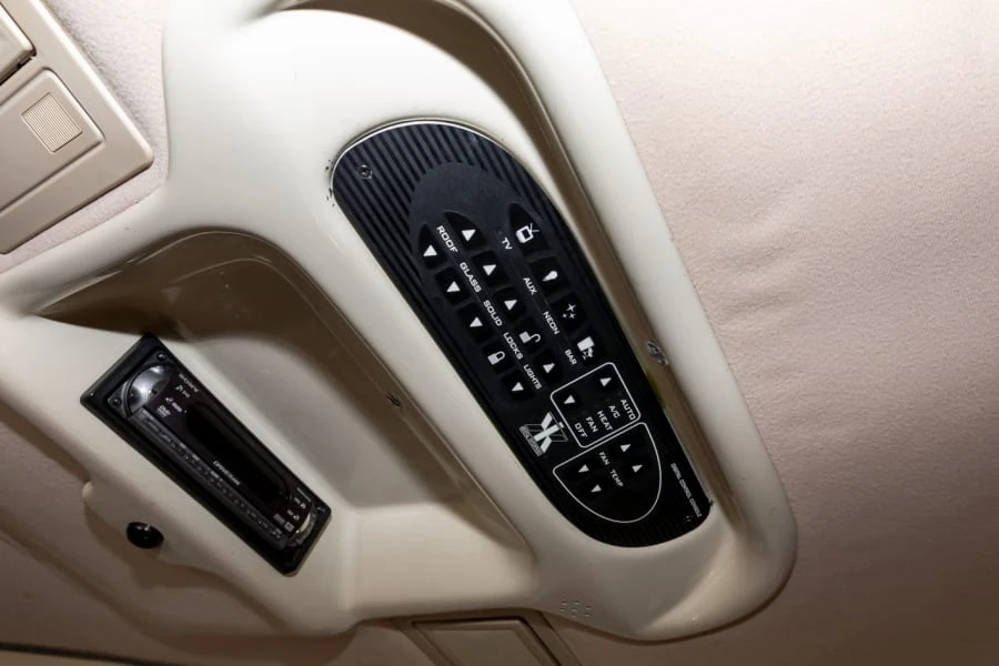 2007 Lincoln Town Car - Image 29 of 31