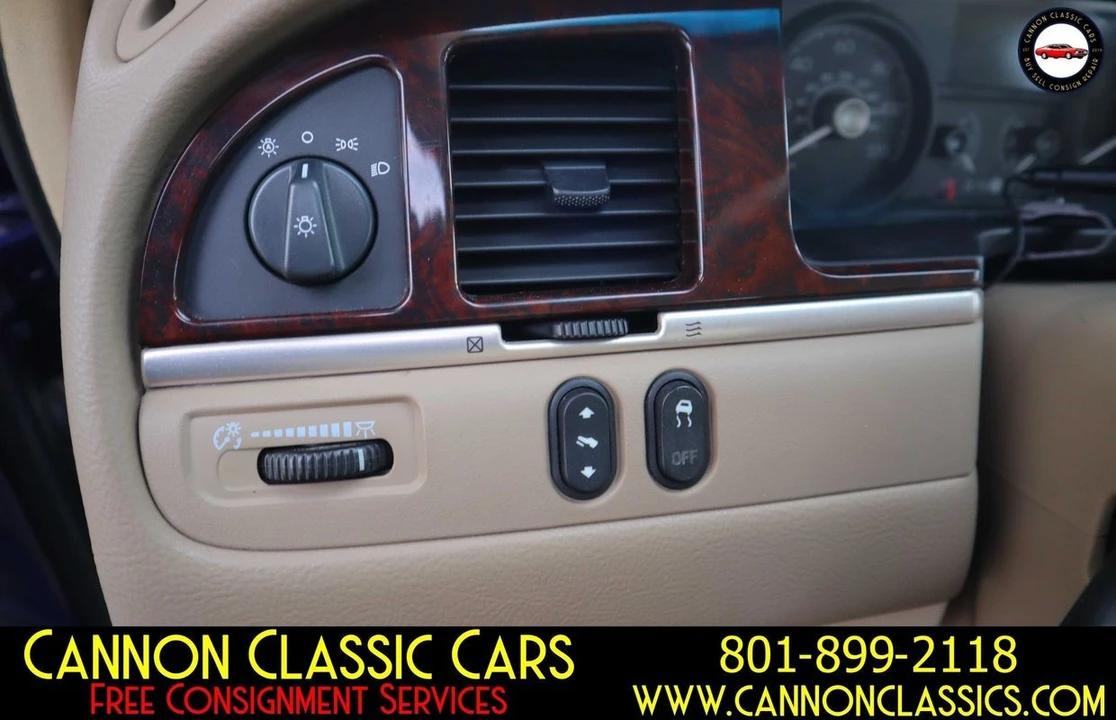 2007 Lincoln Town Car - Image 30 of 31