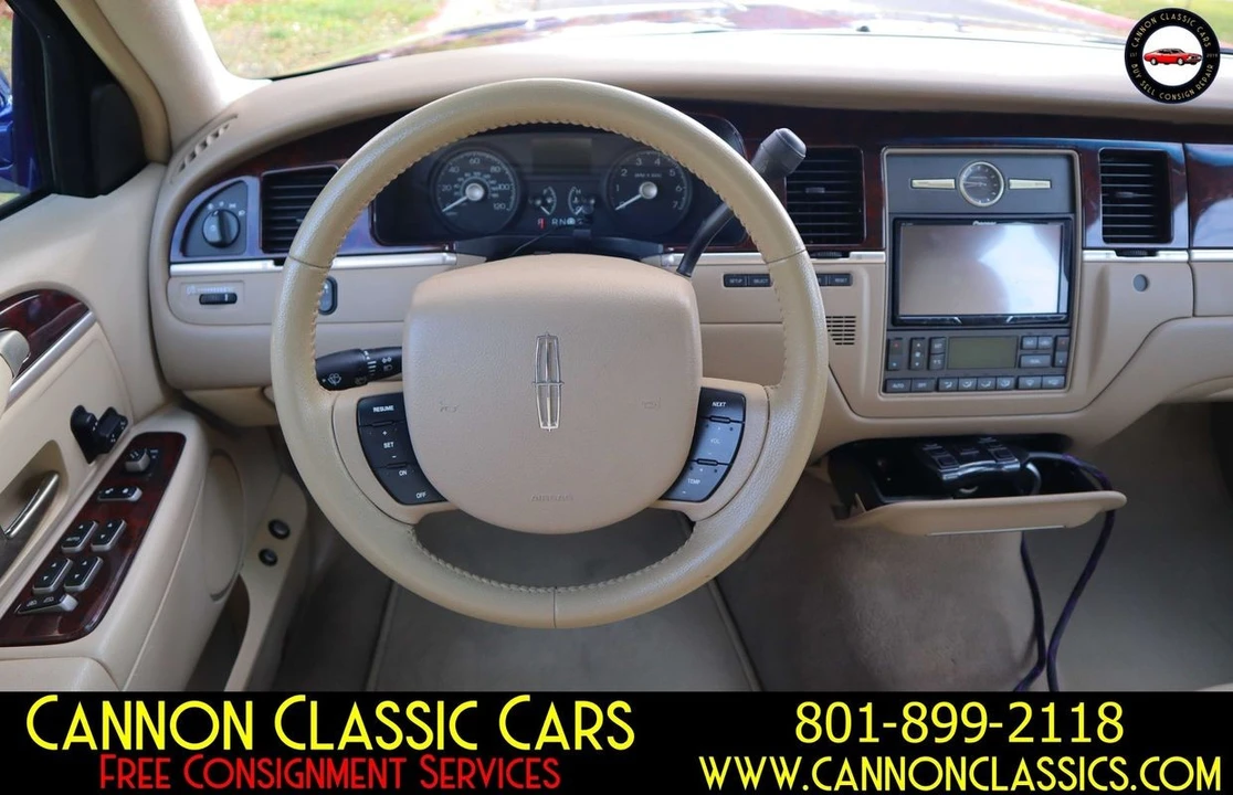 2007 Lincoln Town Car - Image 31 of 31