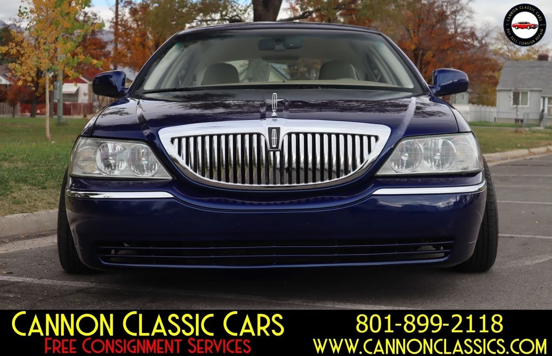 2007 Lincoln Town Car - Image 5 of 21