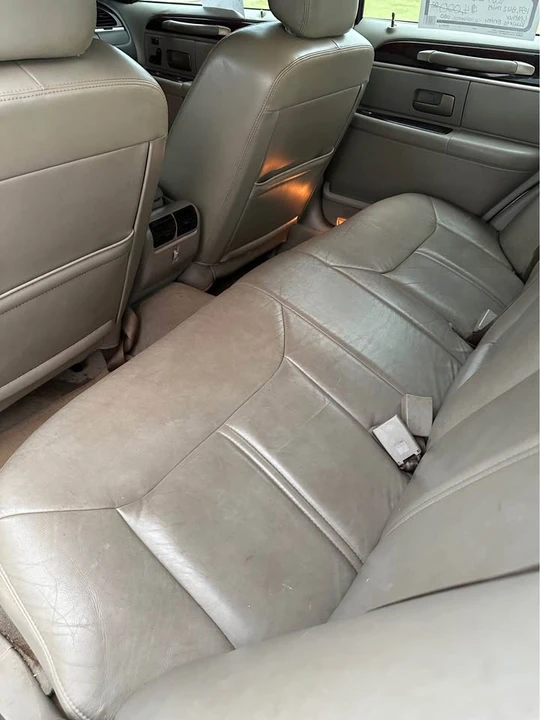 2007 Lincoln Town Car - Image 3 of 7