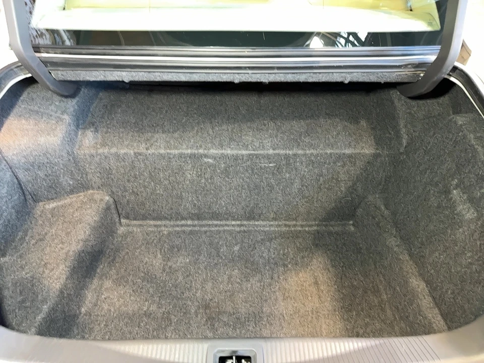 2007 Lincoln Town Car - Image 16 of 18