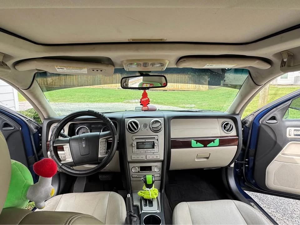2007 Lincoln MKZ - Image 8 of 9
