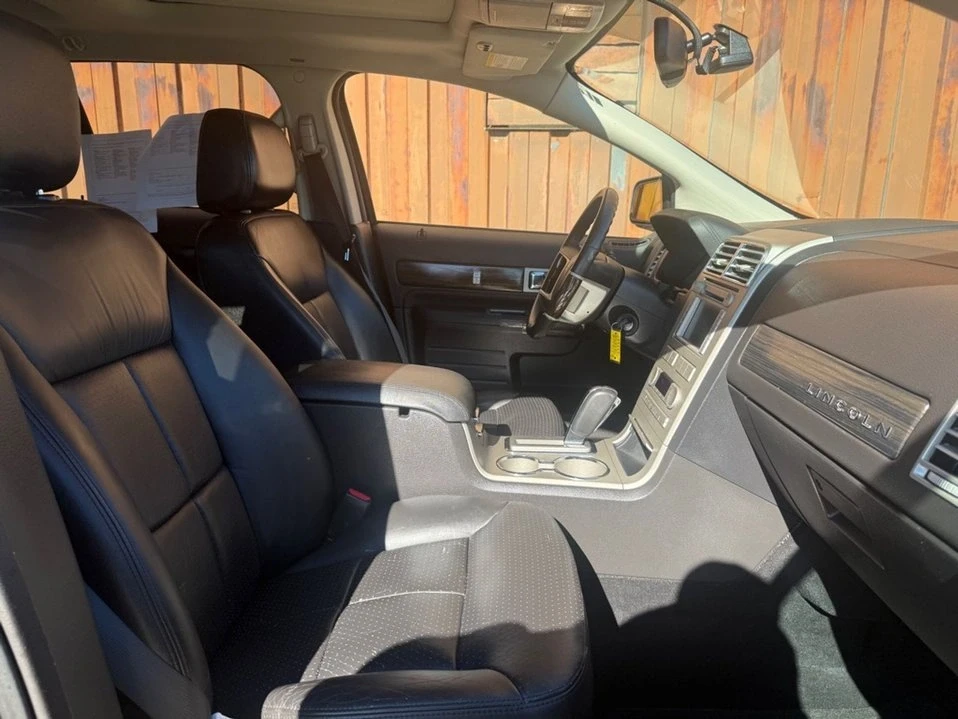 2007 Lincoln MKX - Image 10 of 16