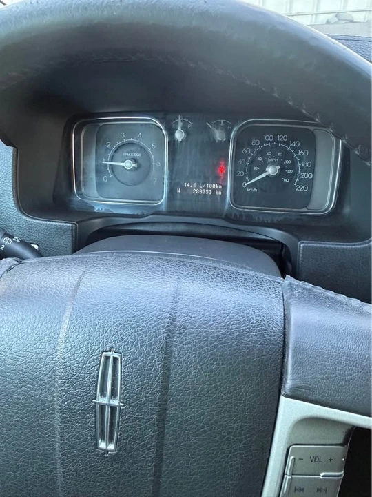 2007 Lincoln MKX - Image 2 of 7