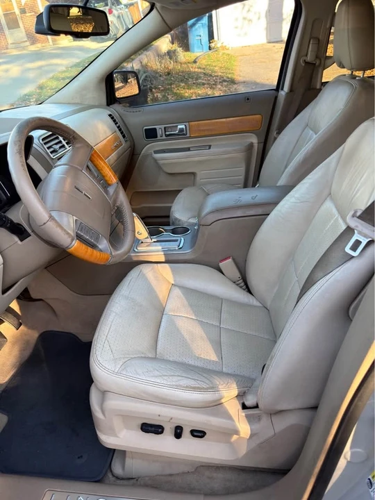 2007 Lincoln MKX - Image 10 of 13