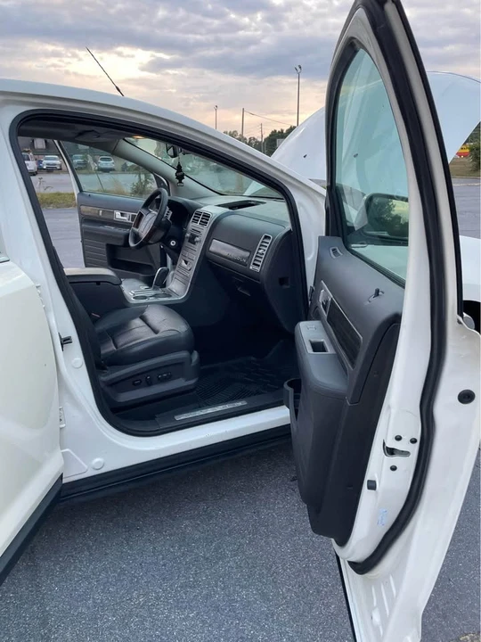 2007 Lincoln MKX - Image 11 of 18