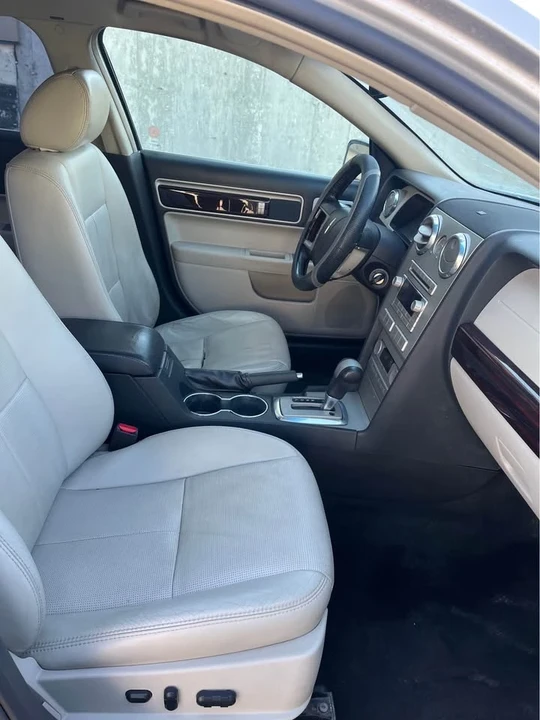2007 Lincoln MKZ - Image 9 of 10
