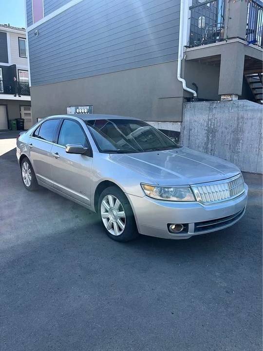 2007 Lincoln MKZ - Image 2 of 10