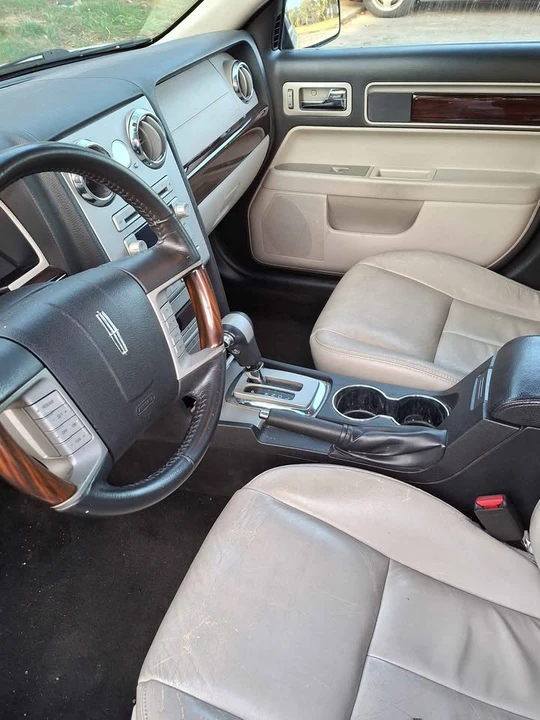 2007 Lincoln MKZ - Image 2 of 3