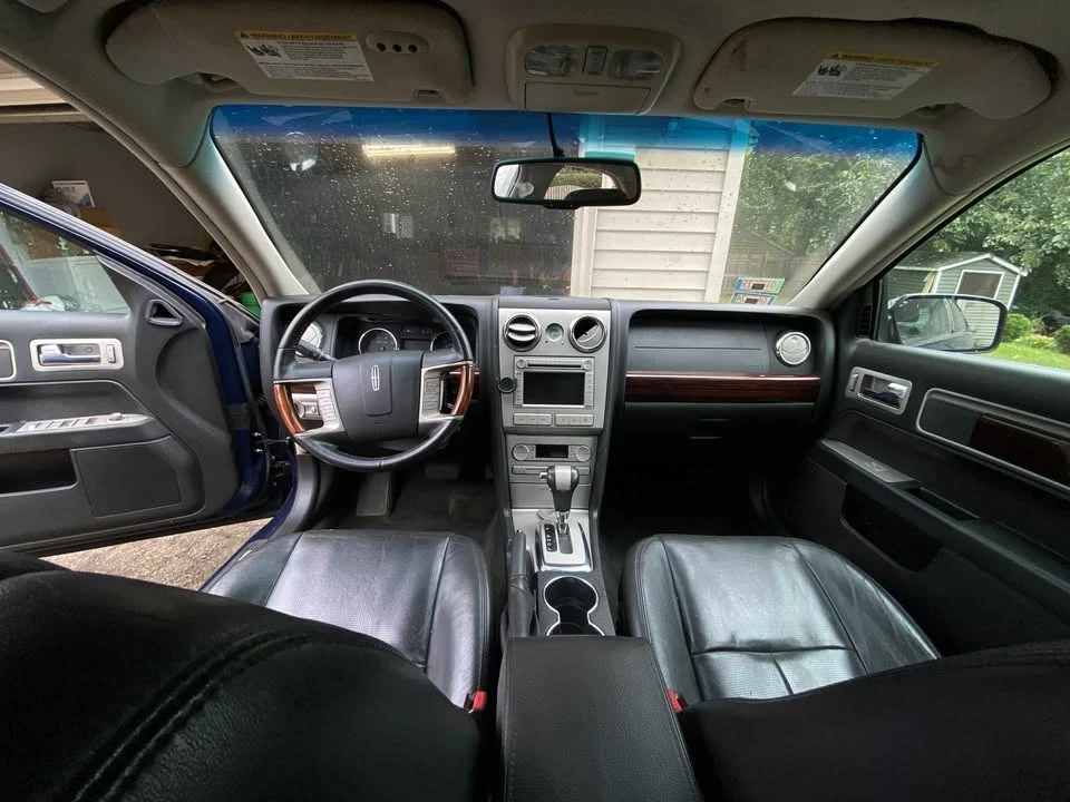 2007 Lincoln MKZ - Image 10 of 12