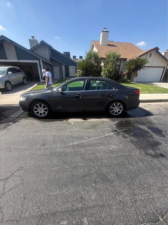 2007 Lincoln MKZ - Image 2 of 4