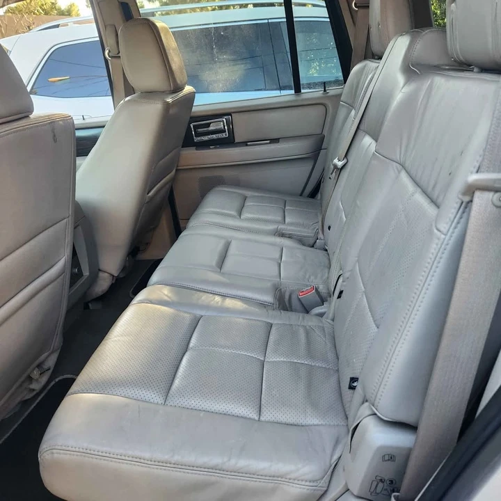 2007 Lincoln Navigator 3rd Gen - Image 6 of 10