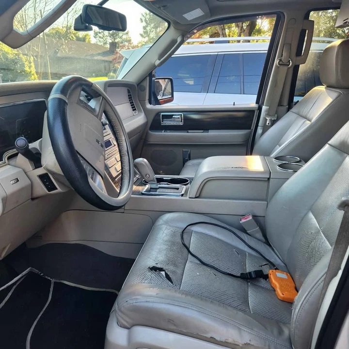 2007 Lincoln Navigator 3rd Gen - Image 4 of 10