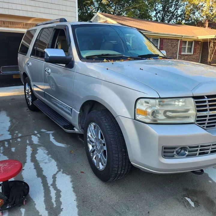 2007 Lincoln Navigator 3rd Gen - Image 8 of 10