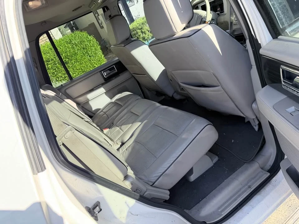 2007 Lincoln Navigator 3rd Gen - Image 10 of 14