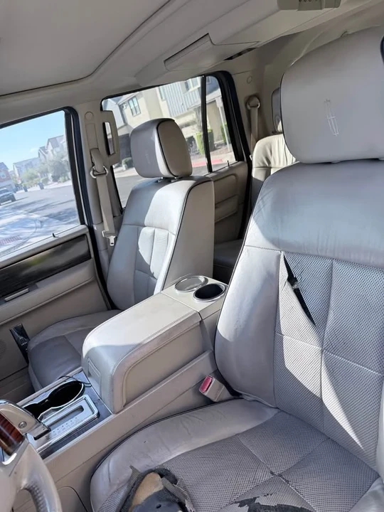 2007 Lincoln Navigator 3rd Gen - Image 12 of 14